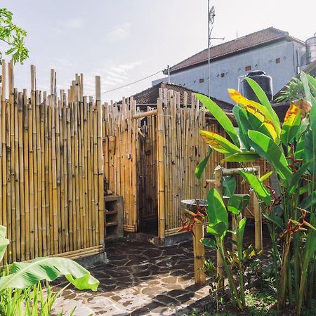 Riviera House Hotel Canggu Екстериор снимка